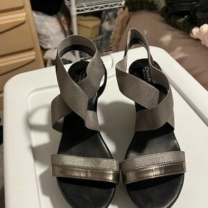 Charles David Women's Black and Silver Sandals